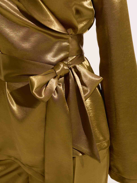 Атласный жакет с поясом в пижамном стиле, оливковый