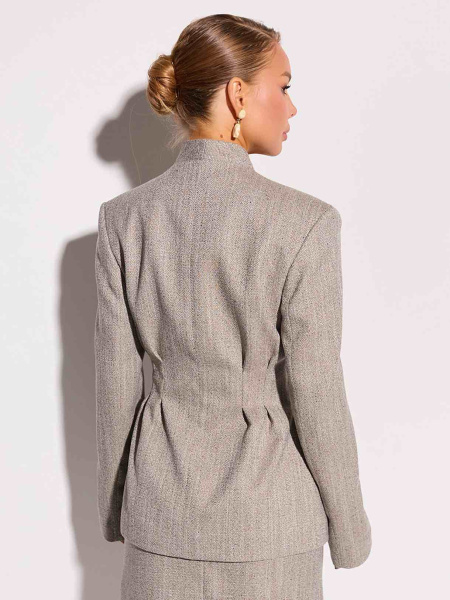 Жакет приталенный из твида с акцентными пуговицами, бежевый