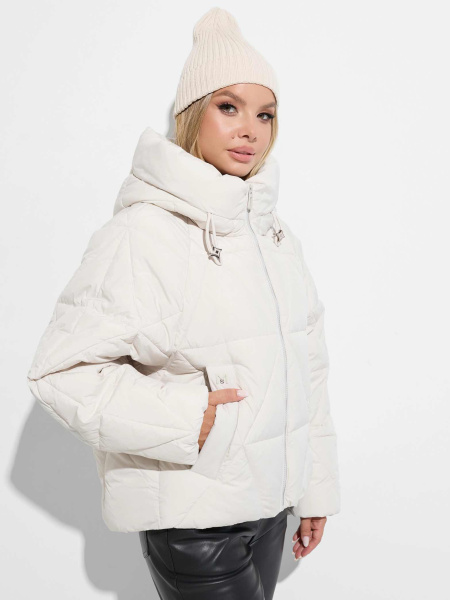 Зимний пуховик укороченный с капюшоном