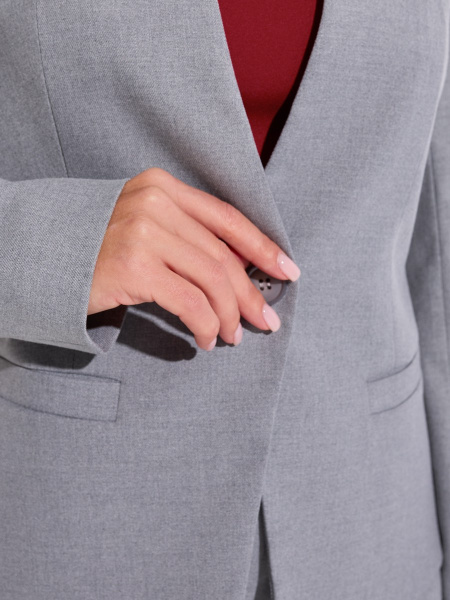 Жакет женский приталенный из вискозы