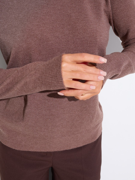 Джемпер классический с горлом