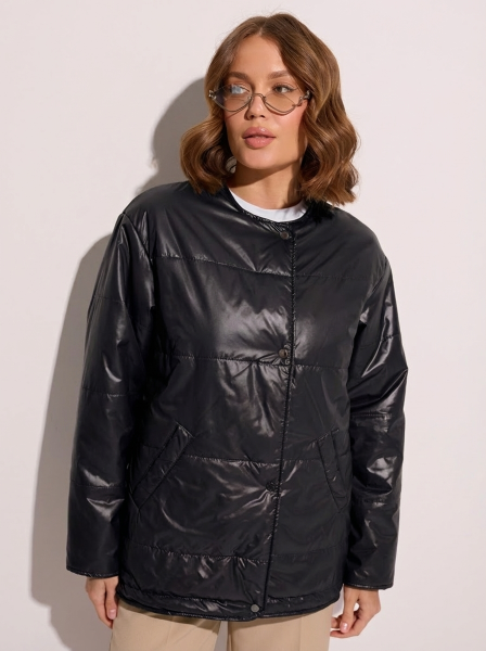 Куртка демисезонная c круглой горловиной, черная