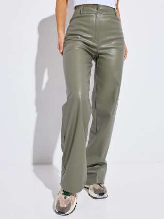 Женские брюки из эко-кожи прямого кроя, оливковые