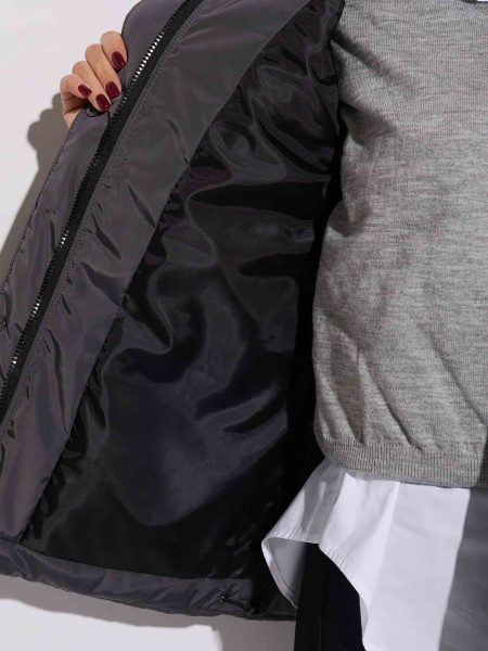 Жилет женский утепленный с поясом