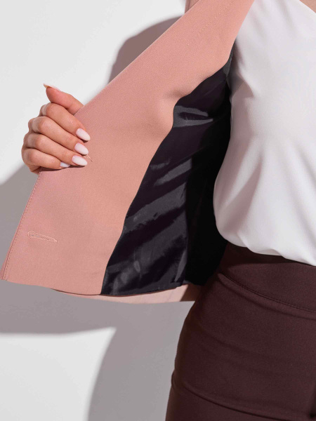 Жакет женский укороченный приталенный, темно-бежевый