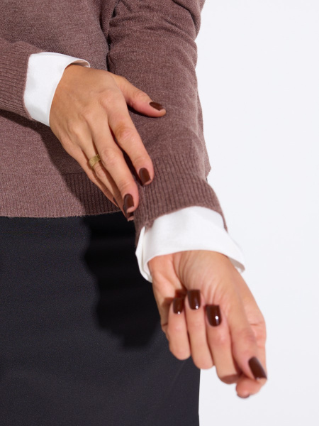 Джемпер с v-образным вырезом, шоколадный