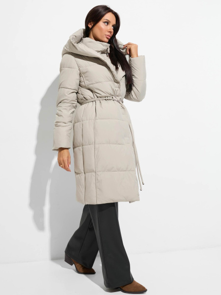 Зимнее пальто с капюшоном и съемным поясом, белое