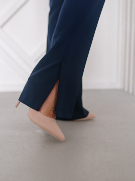 Брюки женские классические с разрезами сбоку, темно-синие