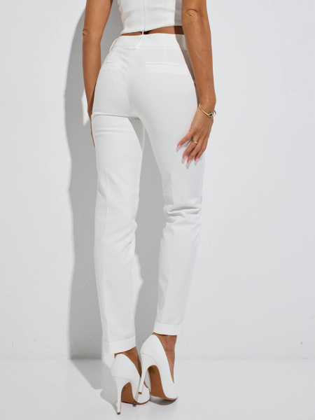 Брюки женские зауженные, белые