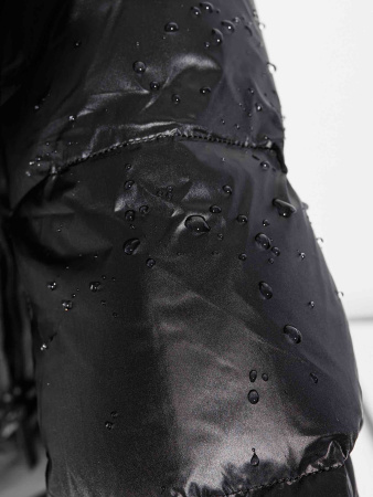 Женский пуховик с капюшоном удлиненный, черное золото