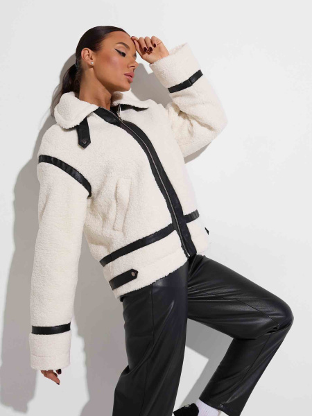 Куртка женская из экомеха, молочная