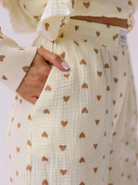 Шорты летние из муслина, бежевые