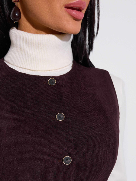 Жилет приталенный с баской из вельвета, горький шоколад 