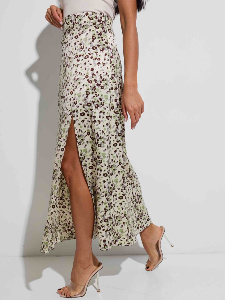 Юбка-макси атласная с разрезом, бежево-фисташковая
