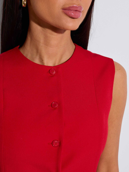 Жилет приталенный с круглой горловиной, красный