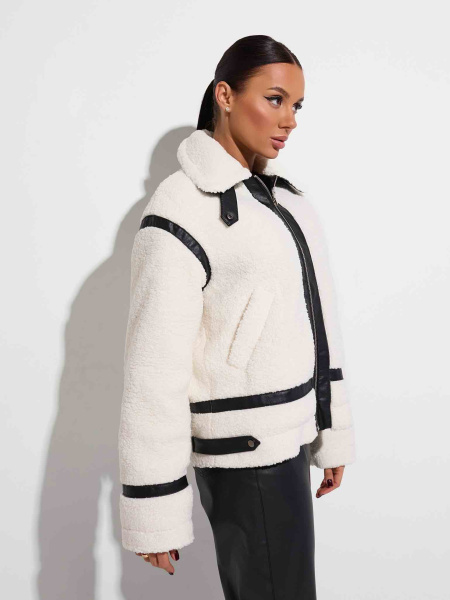 Куртка женская из экомеха, молочная