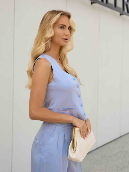 Жилет женский костюмный из вискозы, голубой