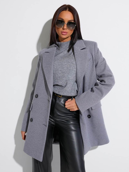 Двубортное пальто прямого кроя