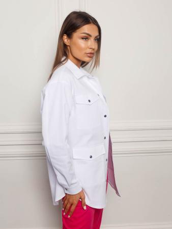 Куртка женская джинсовая с накладными карманами