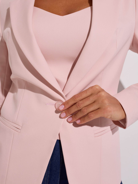 Женский приталенный жакет из хлопка