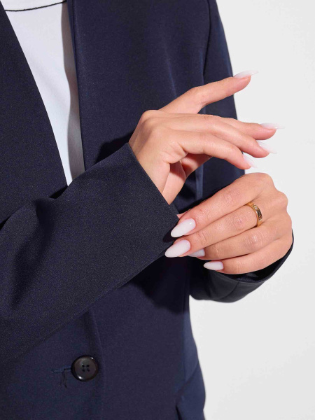 Жакет женский приталенный с воротником-стойкой, темно-синий