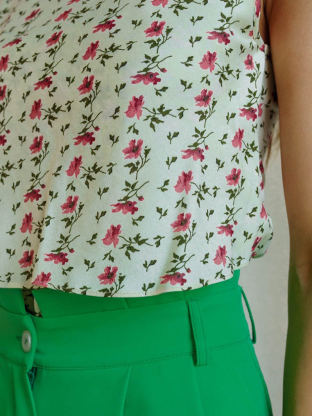 Топ женский классический с воланом, желто-бордовый Топ женский классический с воланом, желто-бордовый