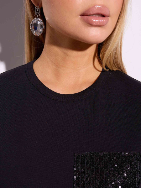 Футболка нарядная с пайетками