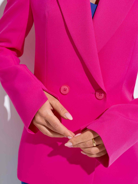 Жакет женский приталенный двубортный удлиненный, фуксия