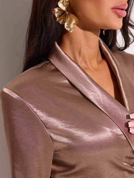 Атласный жакет с поясом в пижамном стиле, кофейный
