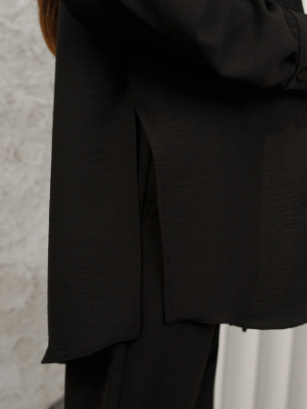 Рубашка женская с накладными карманами