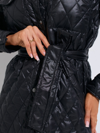 Пальто женское стеганое с накладными карманами, черное