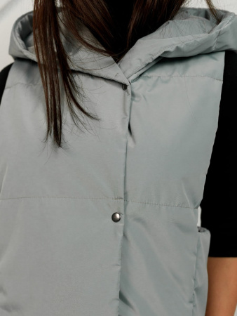 Жилет женский утепленный на синтепоне