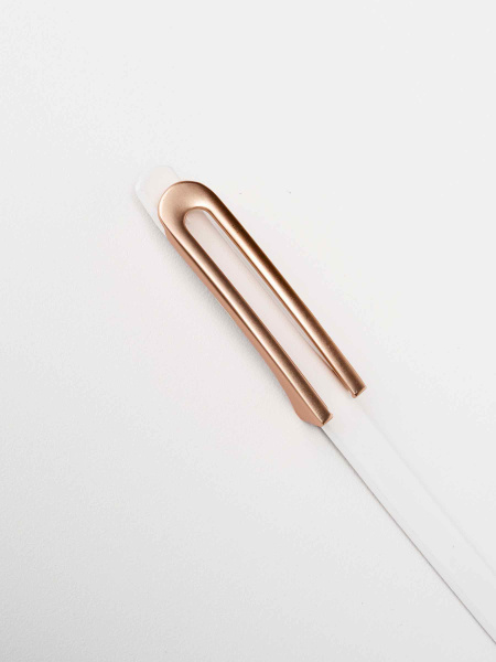 Ремень кожаный тонкий, белый